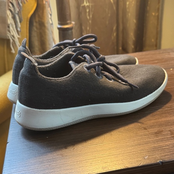 Allbirds Brown Wool Sneakers - Picture 2 of 6
